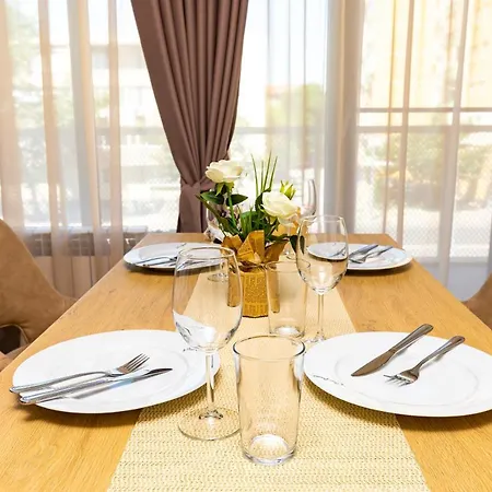 Appartamento Urban Lux Apartments: Center Of *